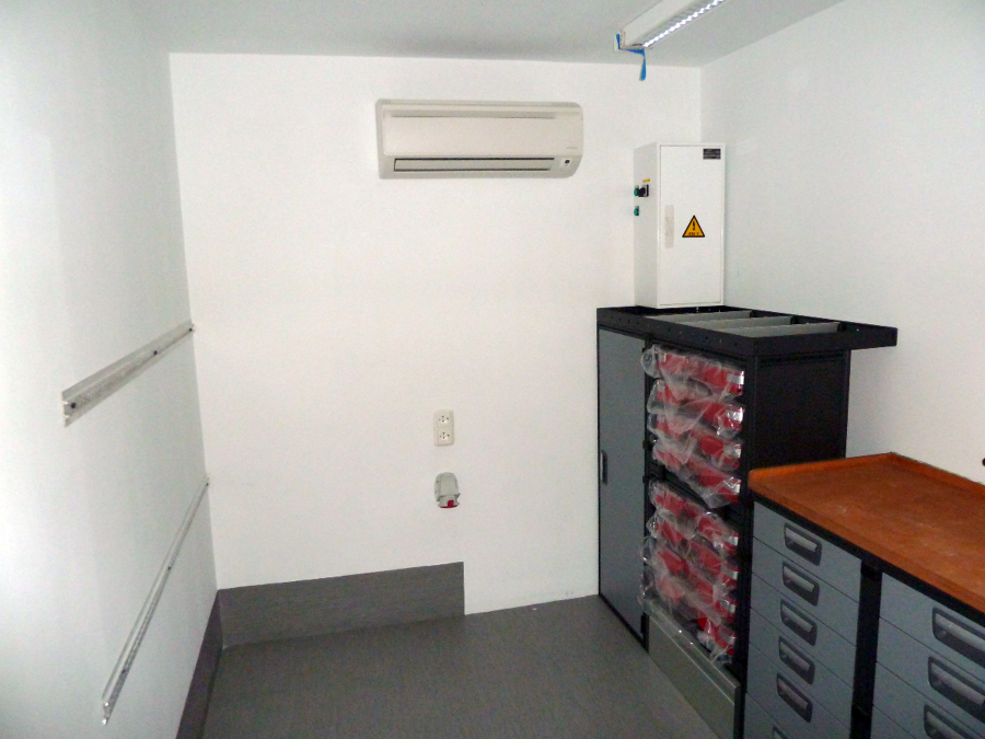 TALLER MOVIL FORMADO POR UN CONTENEDOR ISO 20