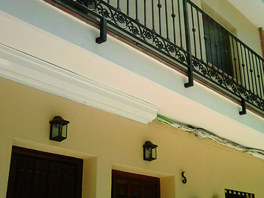 Tapa Cables de Cornisa