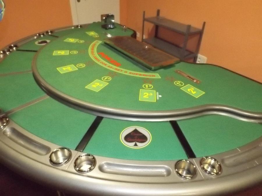 Tapizado mesa casino
