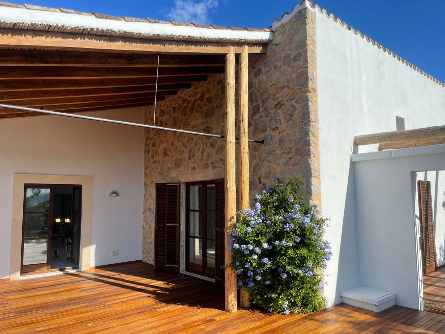 Tarima exterior de iroko