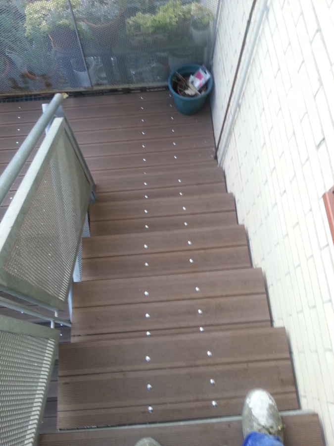 tarima exterior en terraza encornella de llobregat