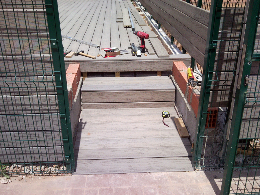 TARIMA EXTERIOR FIBERON PROFESSIONAL GRIS