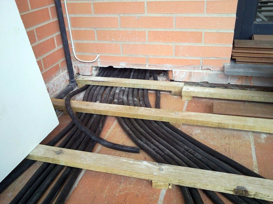 TARIMA EXTERIOR IPE CON FOCOS LED EMPOTRADOS