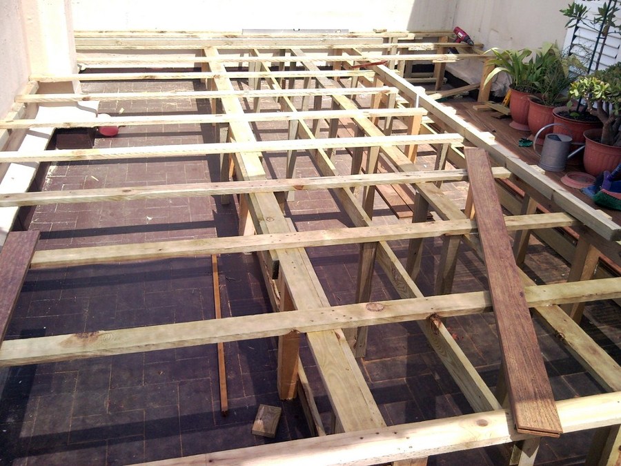 TARIMA EXTERIOR IPE EN ÁTICO