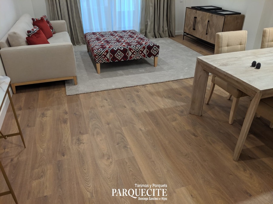 TARIMA LAMINADA AC5 KRONOSWISS SOLID CHROME(12 mm)