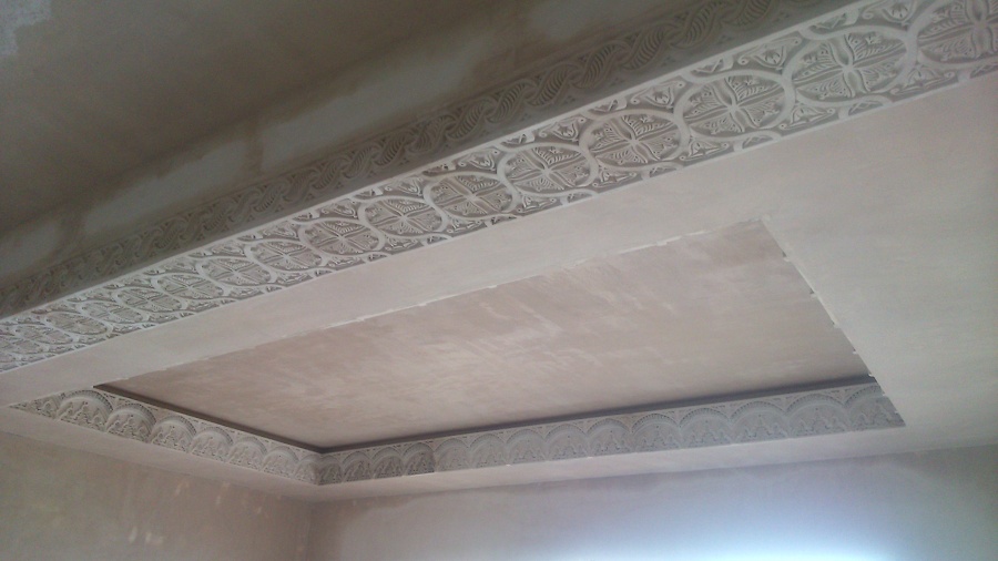 Techo arabe sin pintar.