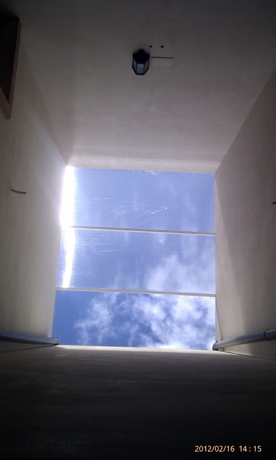 TECHO DE POLICARBONATO TRANSPARENTE