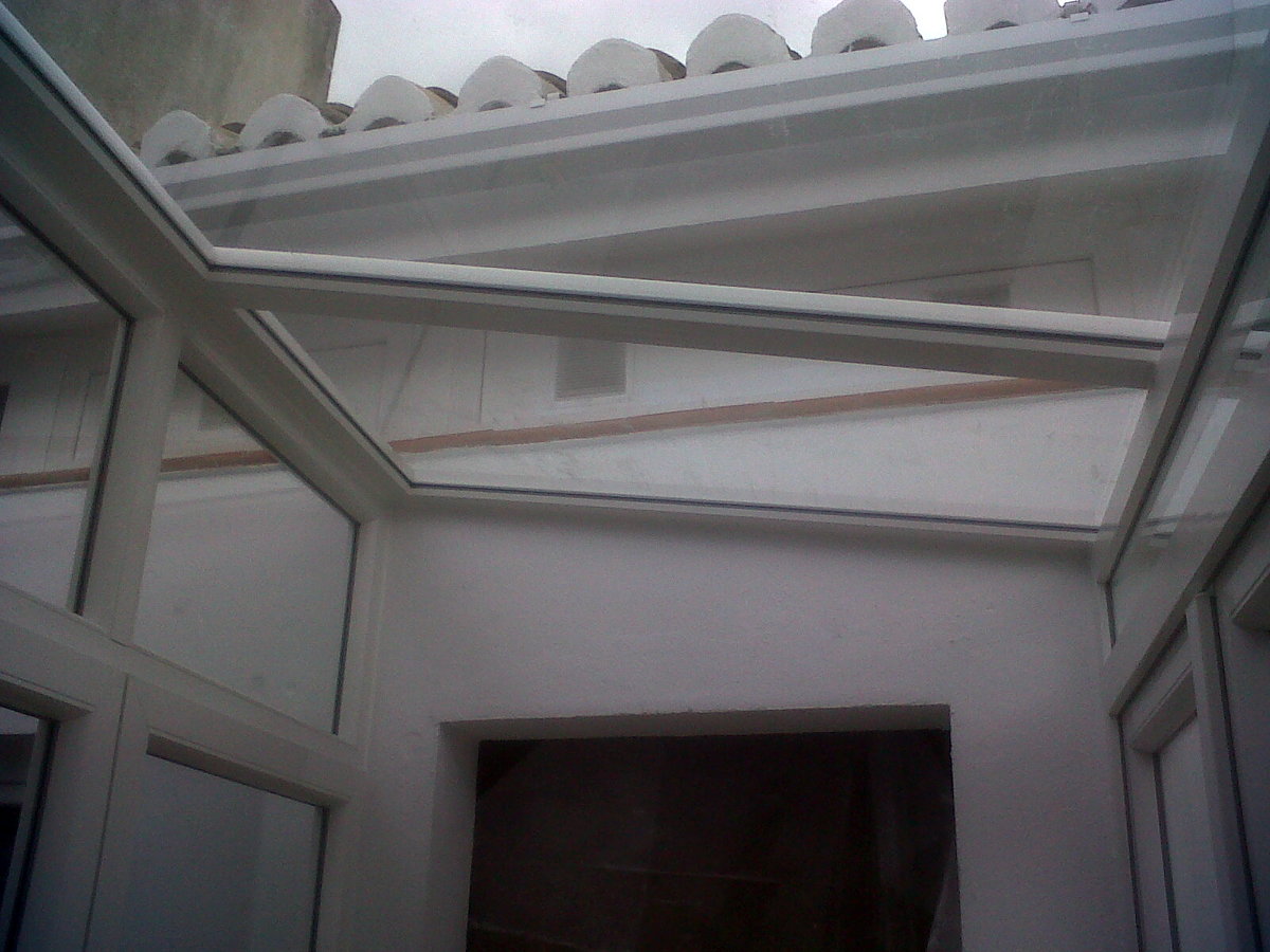 TECHO DE PVC Y CRISTAL