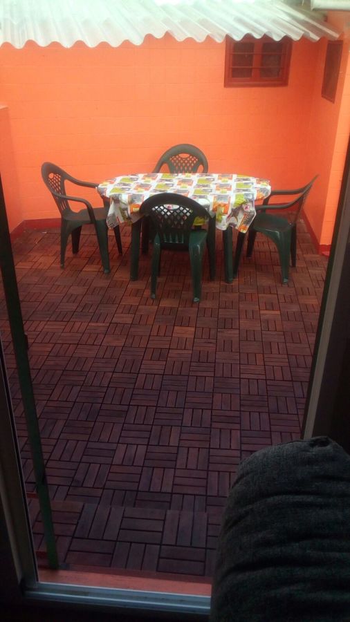 Techo de uralita transparente.