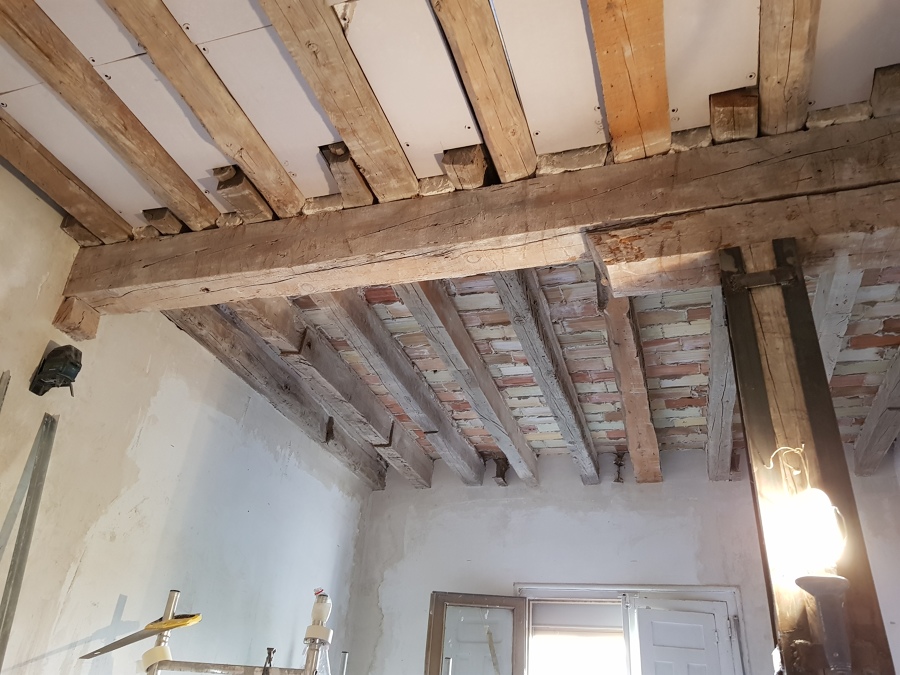 Techo del pladur y viga el vista