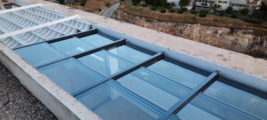 Techo móvil de cristal