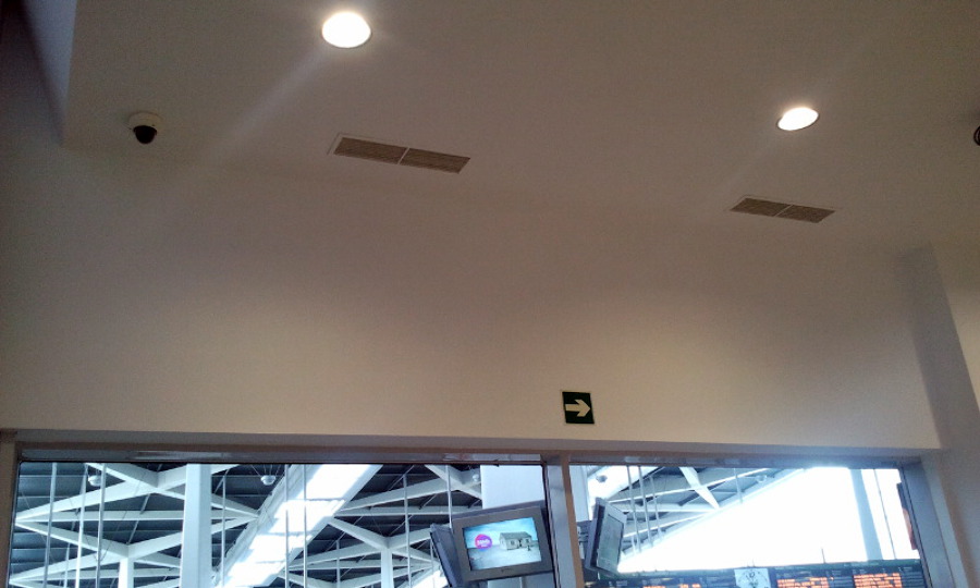 TECHO  SIN PANELES .  AVE, Valencia