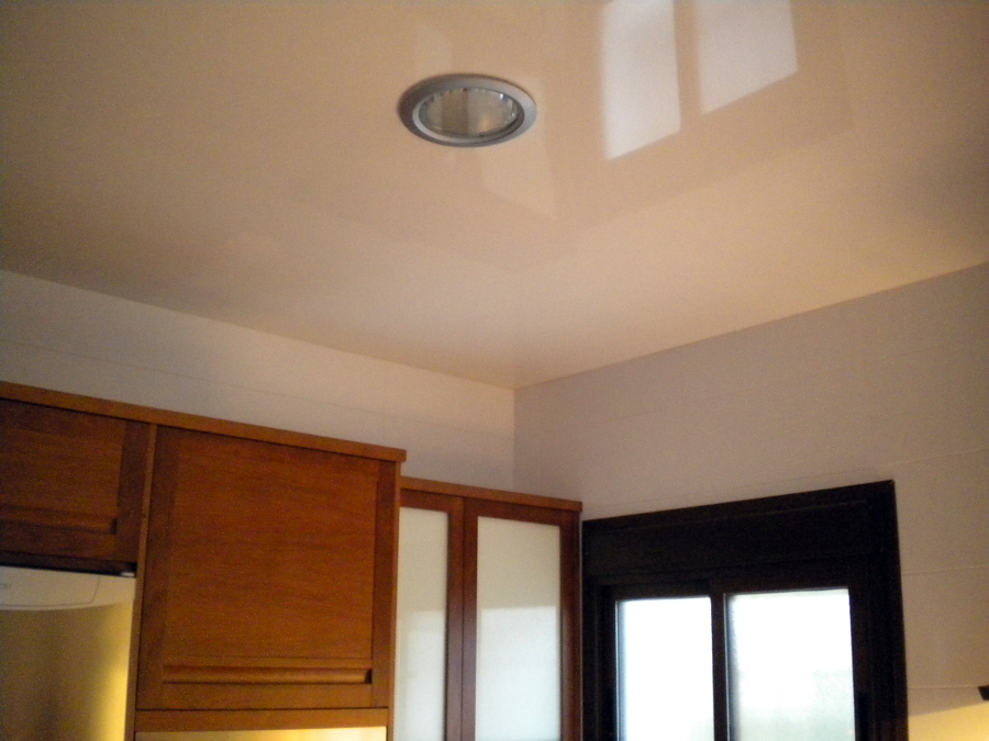 Techo tensado lacado