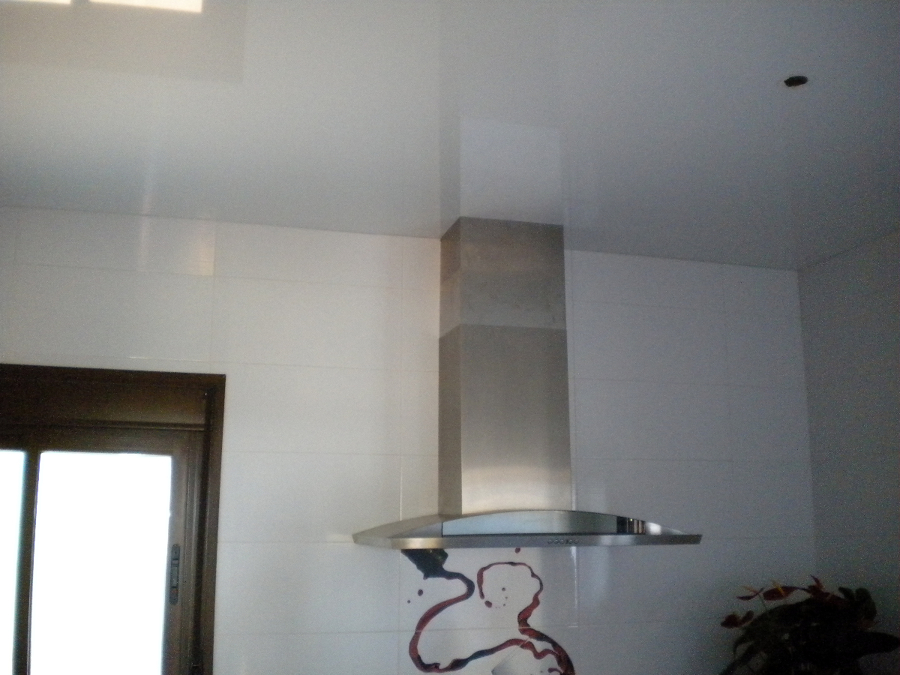 Techo tensado lacado