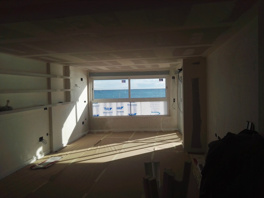 Techos de pladur para la instalación de aire acondicionado por conductos y luces LED