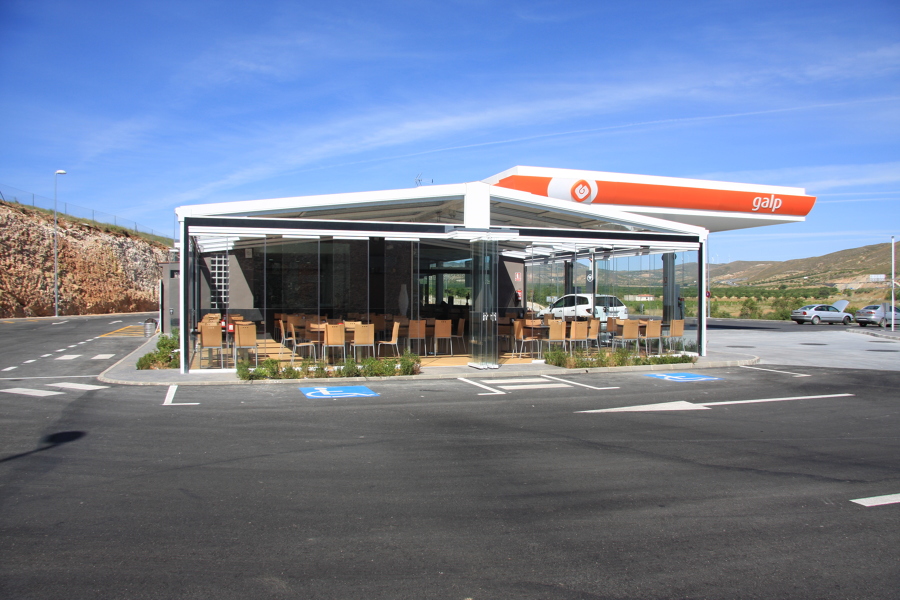 TECHOS Y CERRAMIENTOS VIDRIOS SEGURIDAD MOVIBLE EN GIRONA.