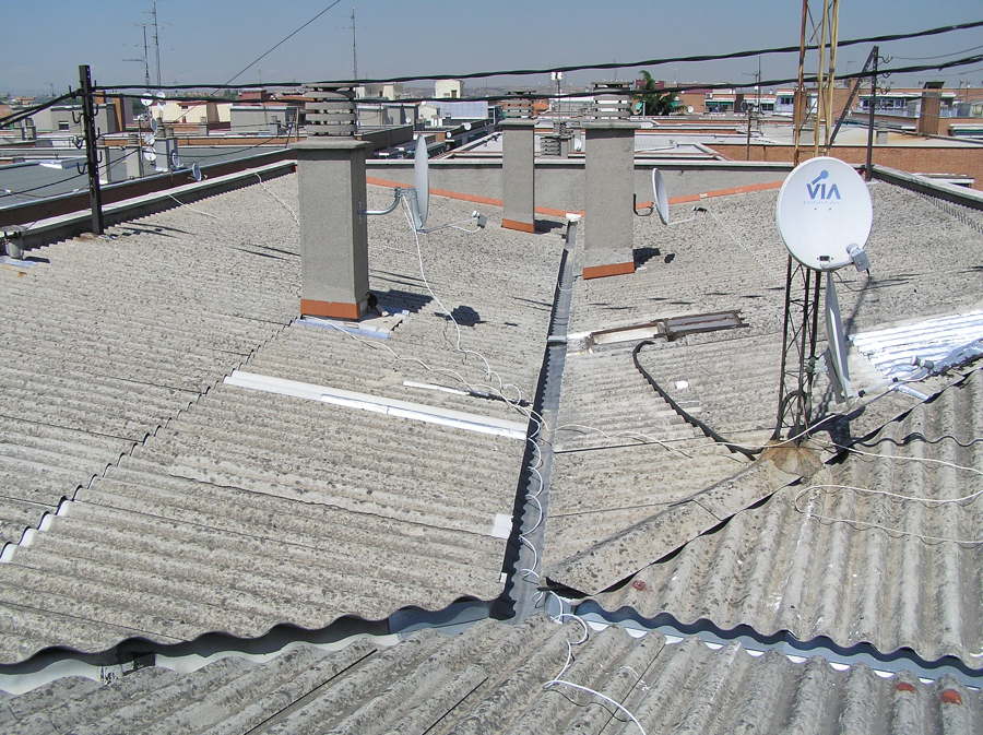 Tejado invertido en Uralita