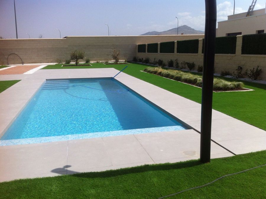 Terminación de piscina desbordante