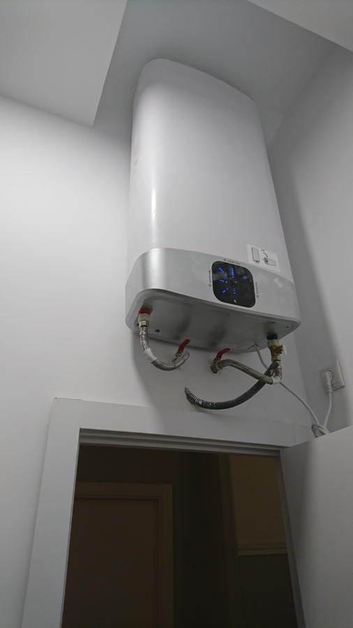 Termo de agua caliente de 100 litros