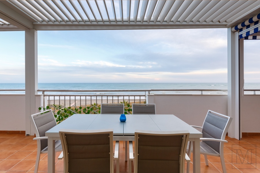 Terraza - pérgola bioclimática