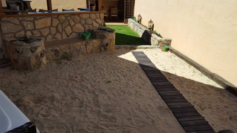 Terreno antes de la instalación del cesped