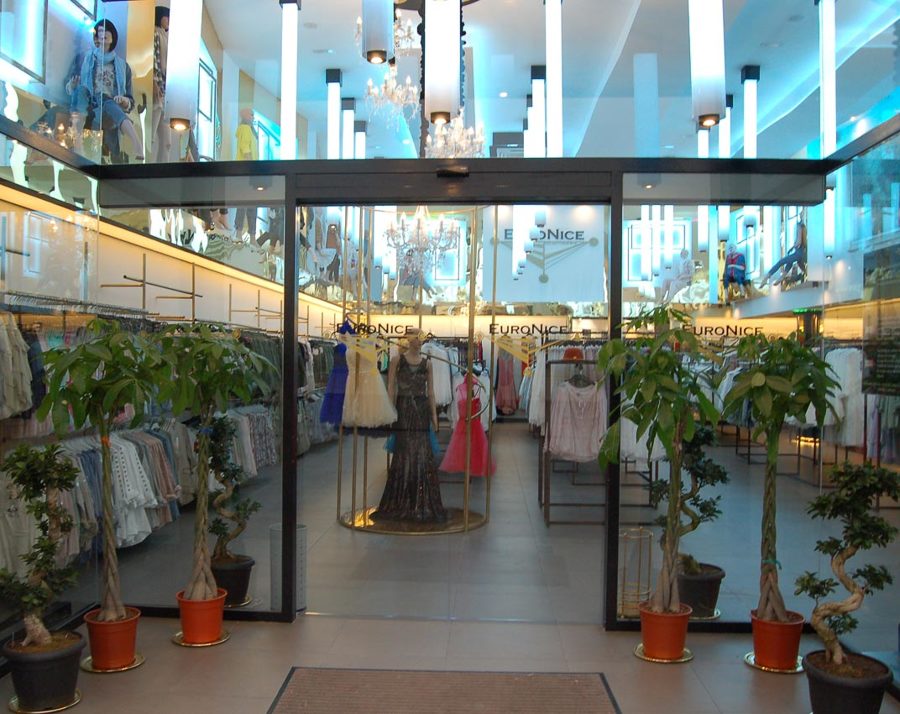 TIENDA DE ROPA AL POR MAYOR EURONICE, Cobo Calleja