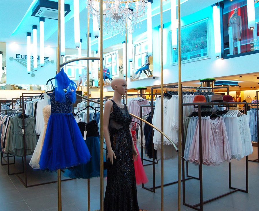 TIENDA DE ROPA AL POR MAYOR EURONICE, Cobo Calleja