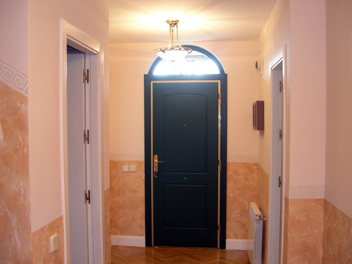 Tierras dos tonos en entrada.