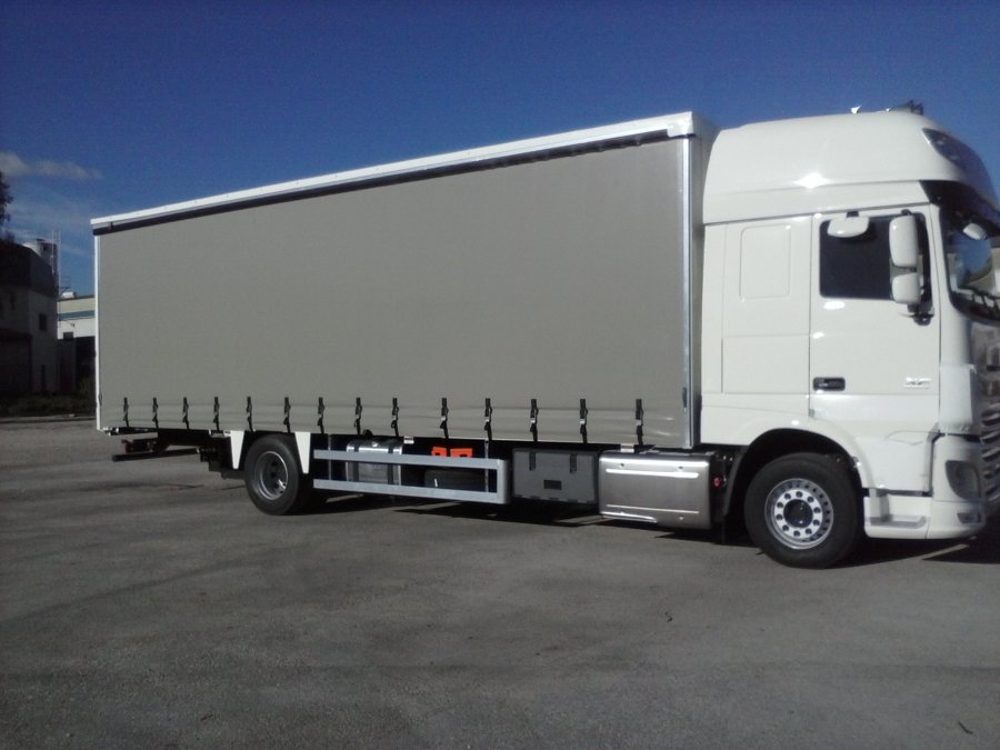 Toldo corrdero Tauilner