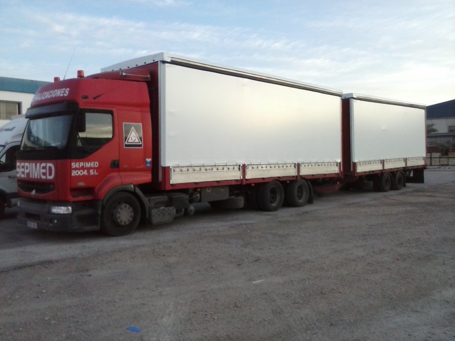 Toldo corredero semitauliner