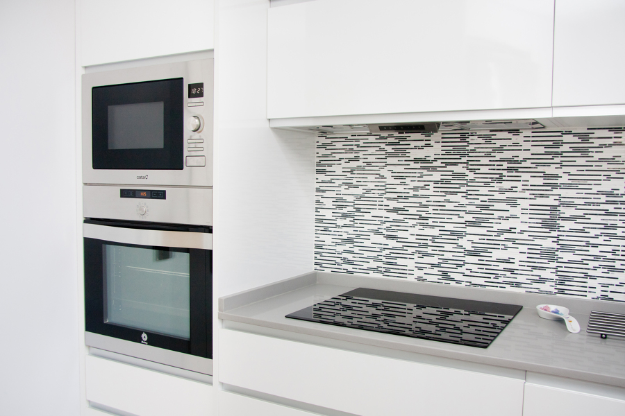 TORRE HORNO MICROONDAS