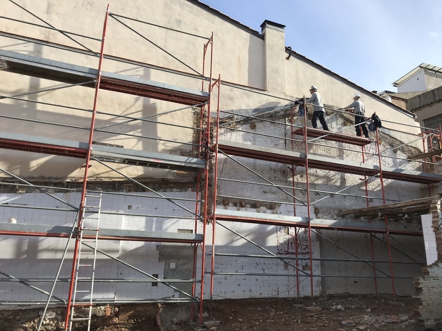 Trabajos de acondicionamiento medianeras