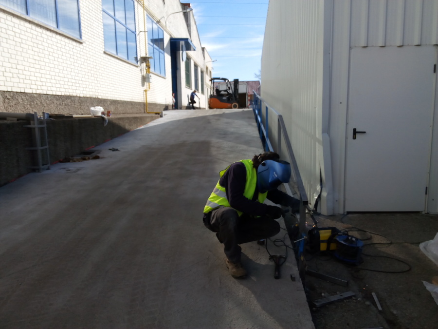 Trabajos de cerrajeria en la industria