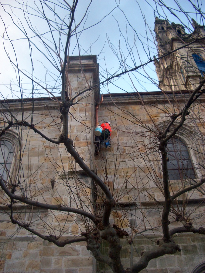 Trabajos verticales en La Basilica de Begoña-Bilbao.