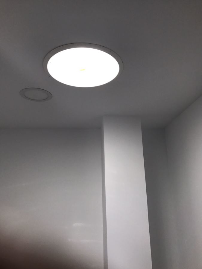 Tragaluces directa a los baños