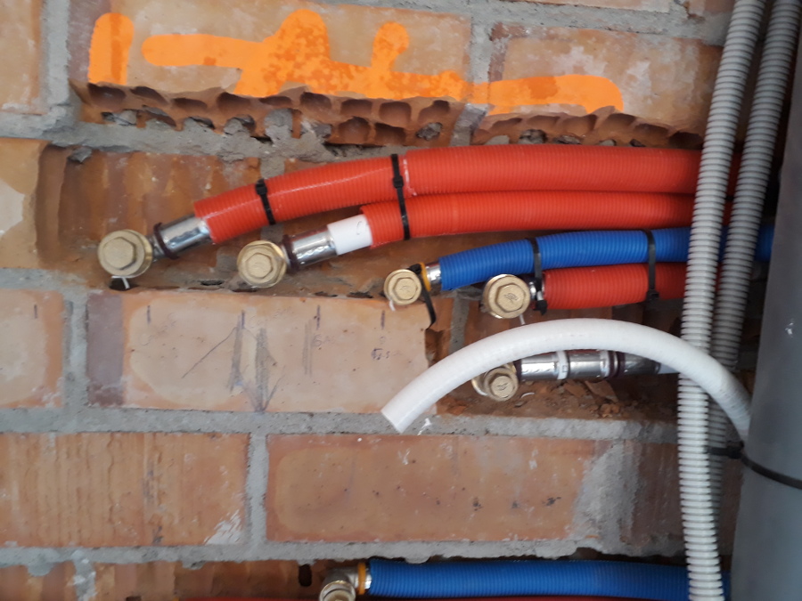 TUBOS A CALDERA CON APOYO  SOLAR