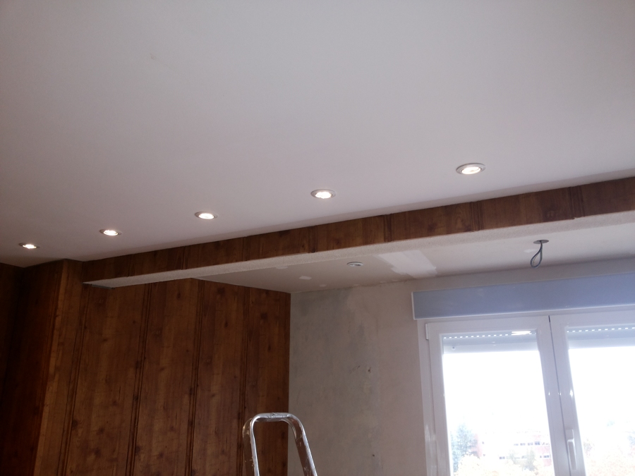 Ultima mano de pintura a techo principal