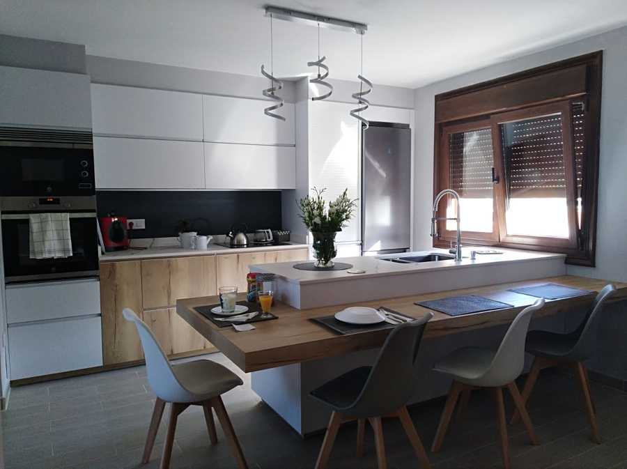 Una cocina salón en la que disfrutar