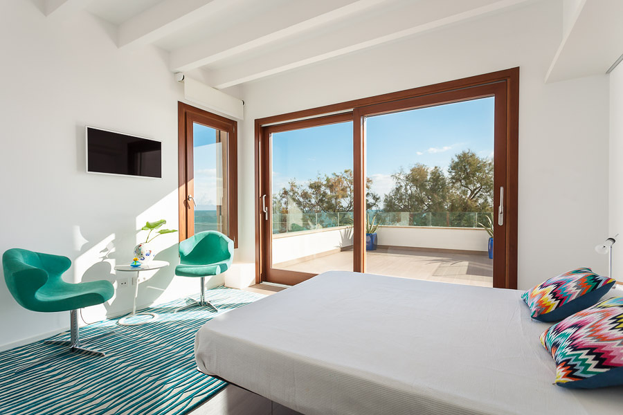 Una habitación junto al mar