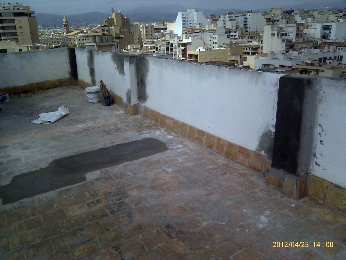 UNA VEZ REPARADOS LOS MUROS