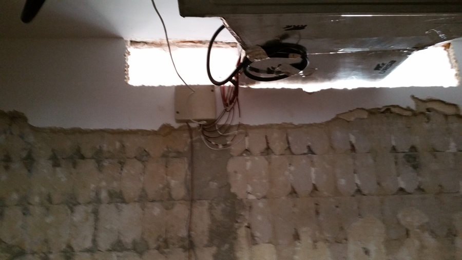 Unidad evaporadora de Conductos y central Airzone