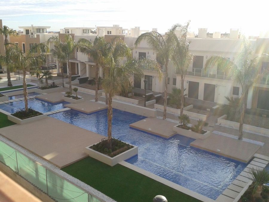 URBANIZACION ZENIA BOULEBAR 