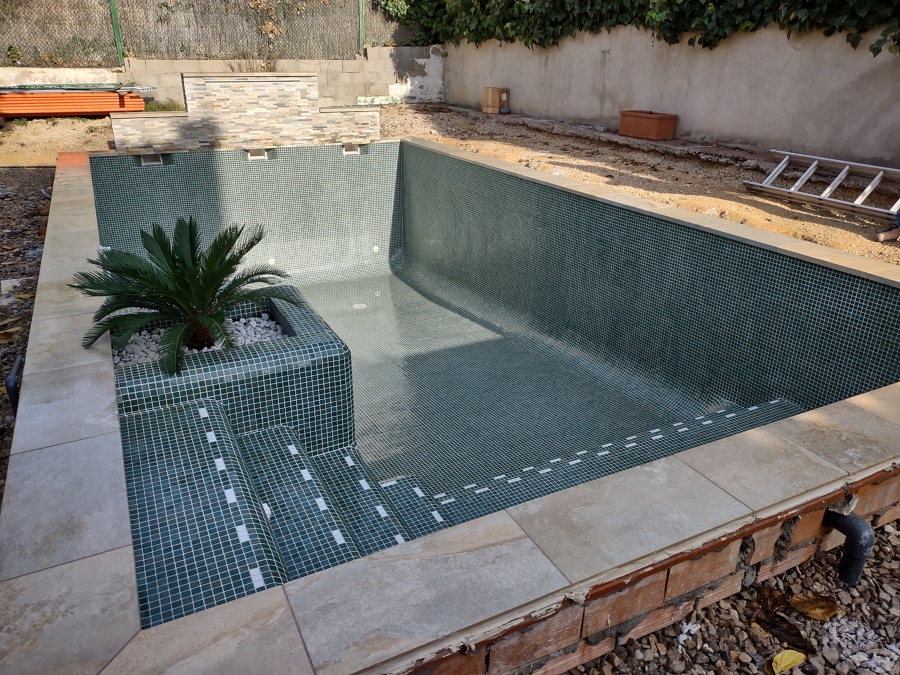 Vaso listo para llenar de agua.