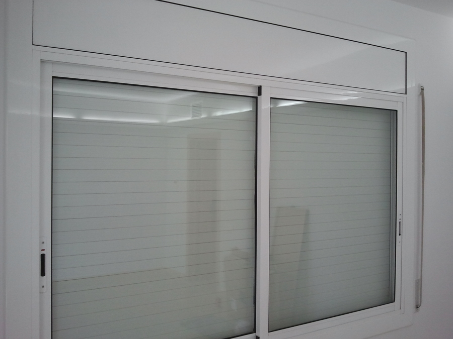 Ventana y persiana aluminio