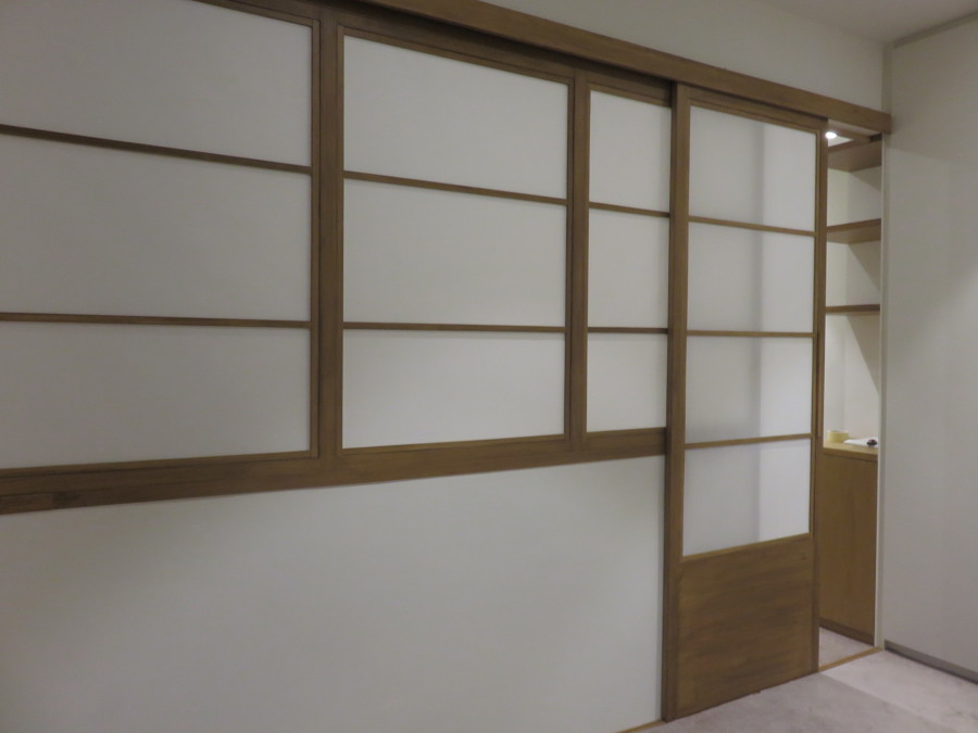 VENTANA Y PUERTA SHOJI ESPACIO MEDITACIÓN