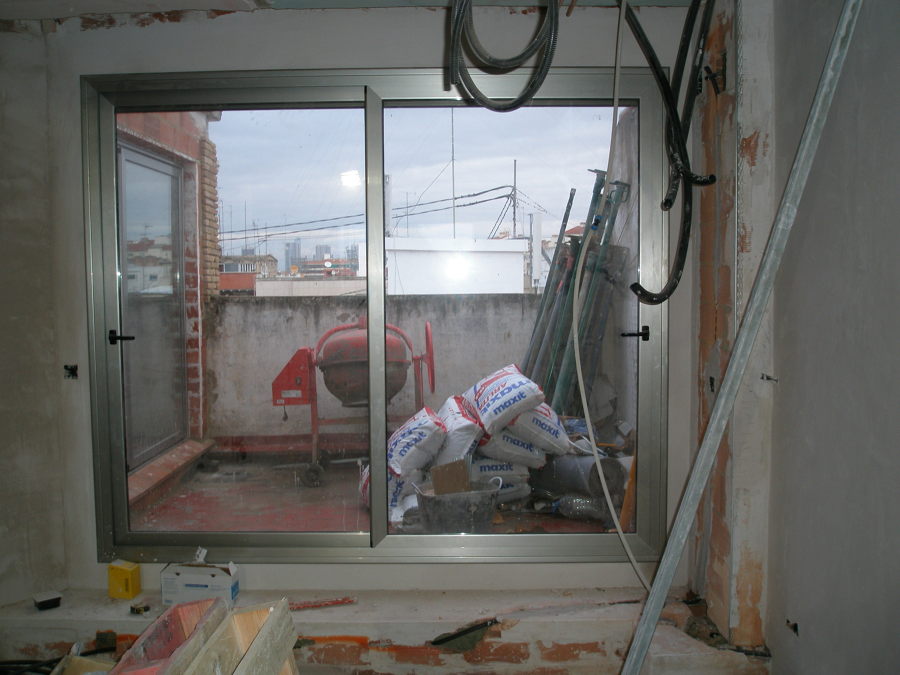 ventanal de comedor a la terraza 