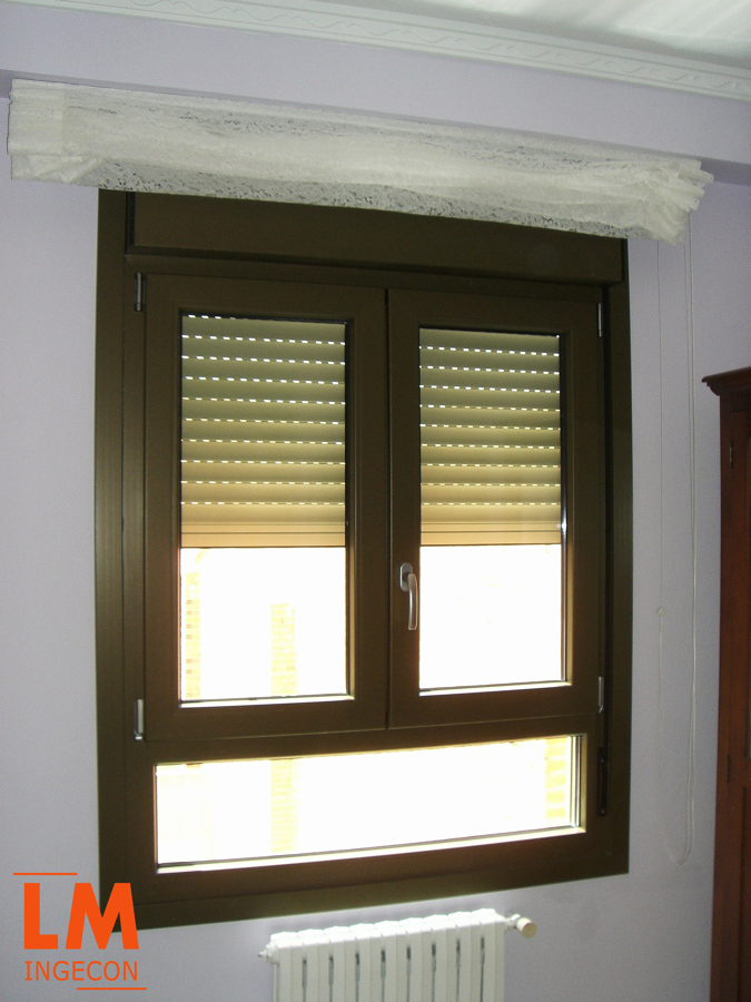 Ventanas de PVC Kömmerling color bronce