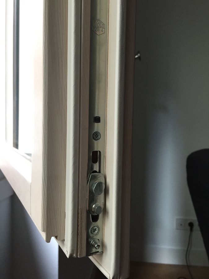 ventanas en acabado personalizado blanco roto transparente