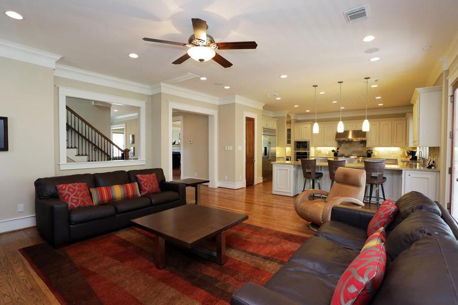 ventilador en la sala de estar