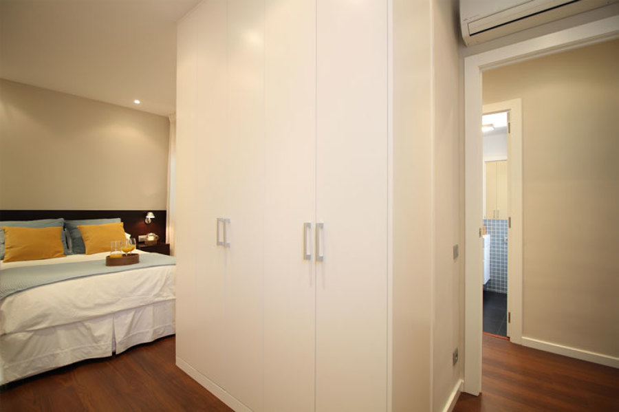 Vestidor divisorio con recibidor